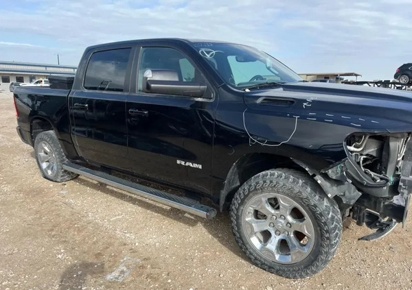 Dodge RAM cena 117700 przebieg: 100573, rok produkcji 2020 z Warszawa małe 326